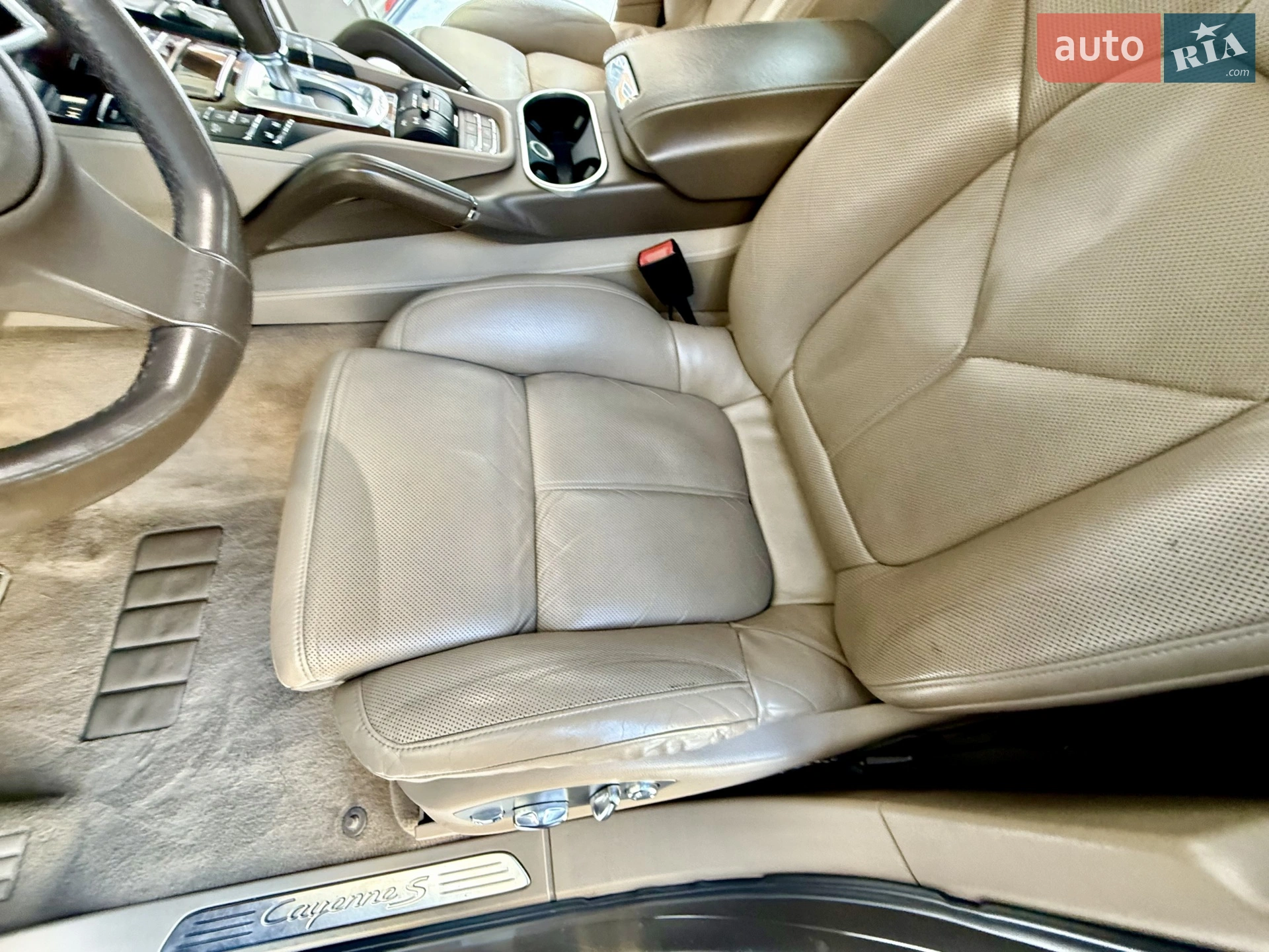 2011 Porsche Cayenne - мініатюра 93