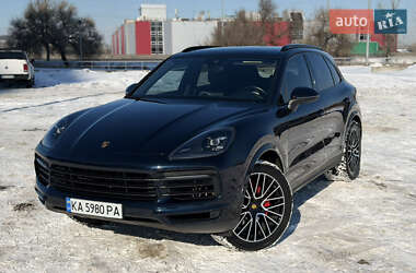 Внедорожник / Кроссовер Porsche Cayenne 2019 в Киеве