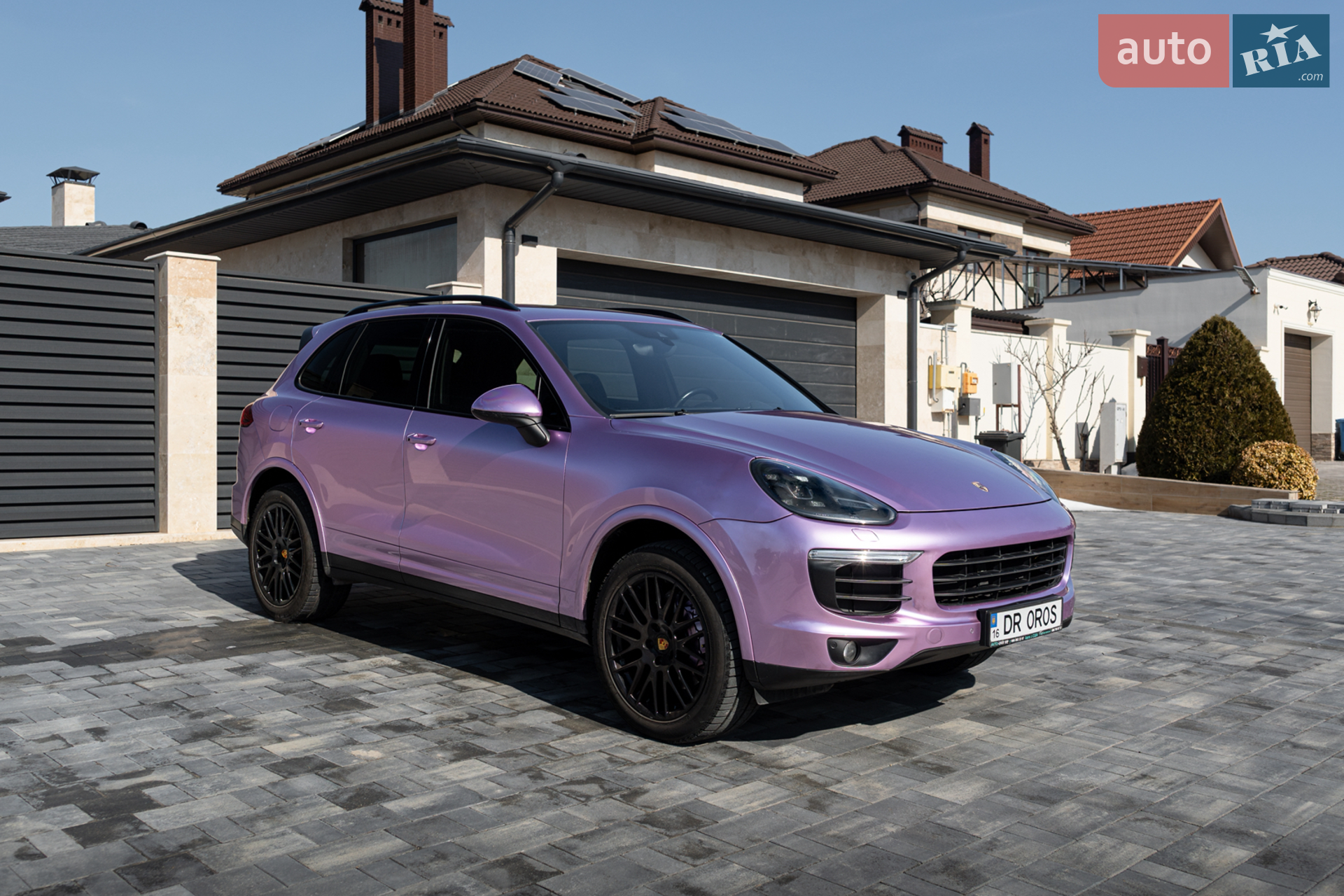 2017 Porsche Cayenne - мініатюра 2