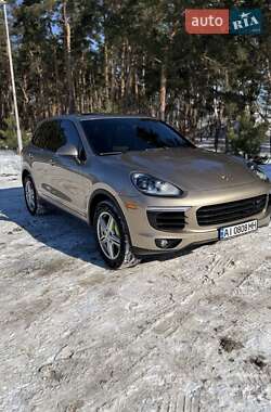 Внедорожник / Кроссовер Porsche Cayenne 2016 в Киеве