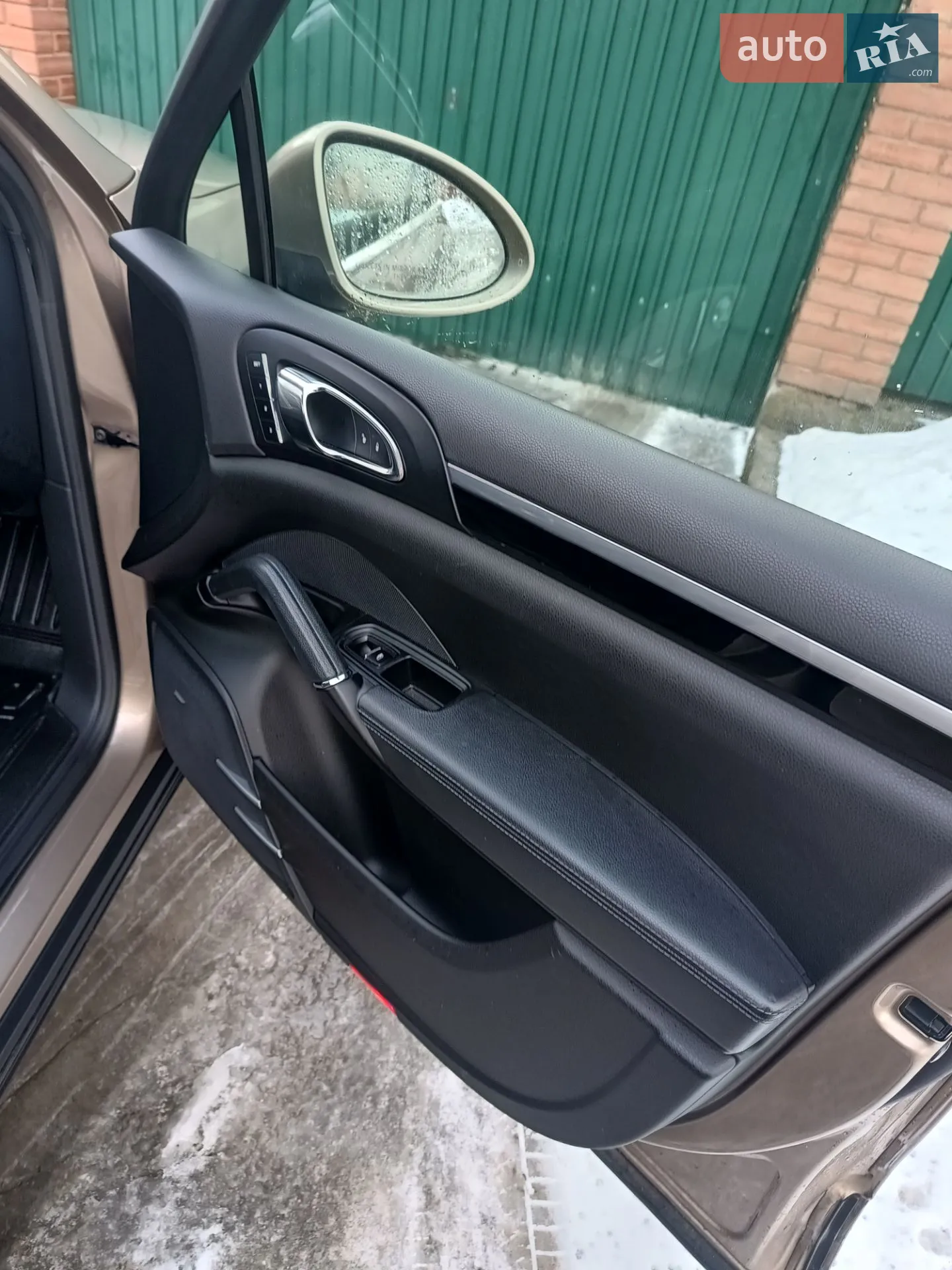 2015 Porsche Cayenne - мініатюра 24