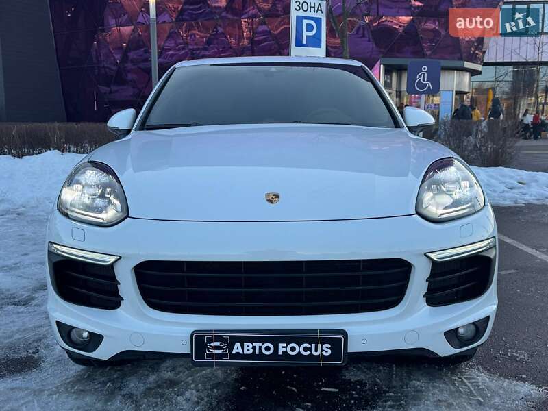 Внедорожник / Кроссовер Porsche Cayenne 2015 в Киеве фото 3 Внедорожник / Кроссовер Porsche Cayenne 2015 в Киеве