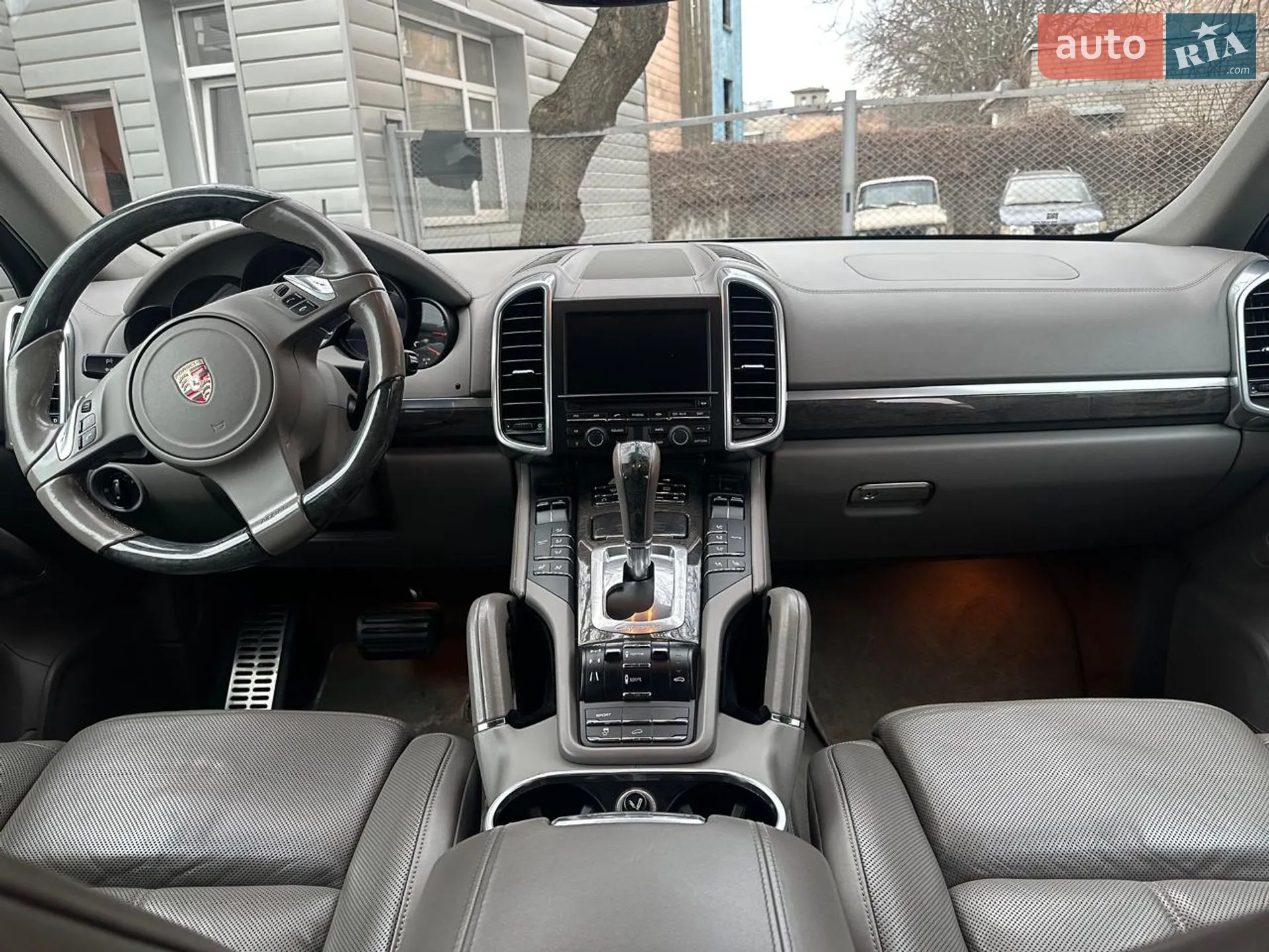 2010 Porsche Cayenne - мініатюра 10