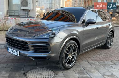 Внедорожник / Кроссовер Porsche Cayenne 2020 в Киеве