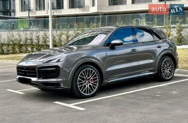 Внедорожник / Кроссовер Porsche Cayenne 2021 в Киеве