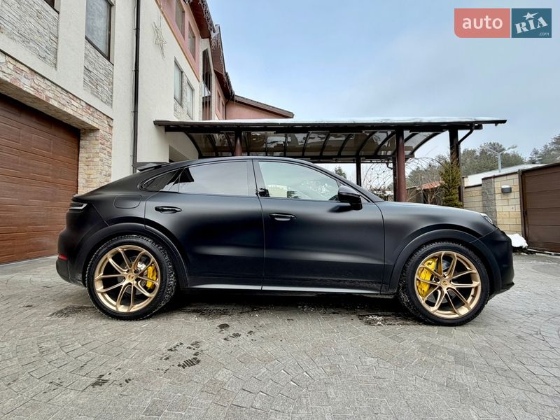 Внедорожник / Кроссовер Porsche Cayenne 2024 в Киеве