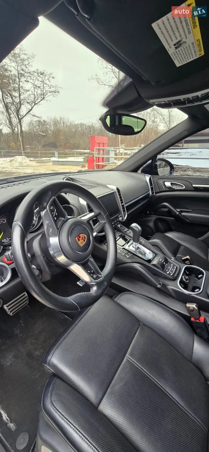 2017 Porsche Cayenne - мініатюра 10