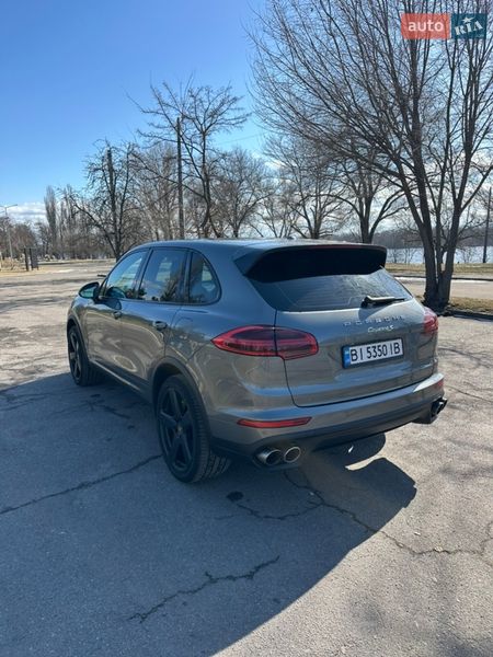 Позашляховик / Кросовер Porsche Cayenne 2015 в Кременчуці