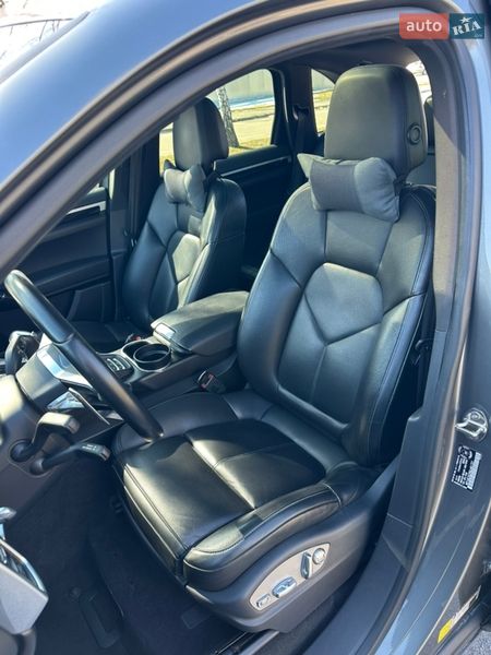 Позашляховик / Кросовер Porsche Cayenne 2015 в Кременчуці