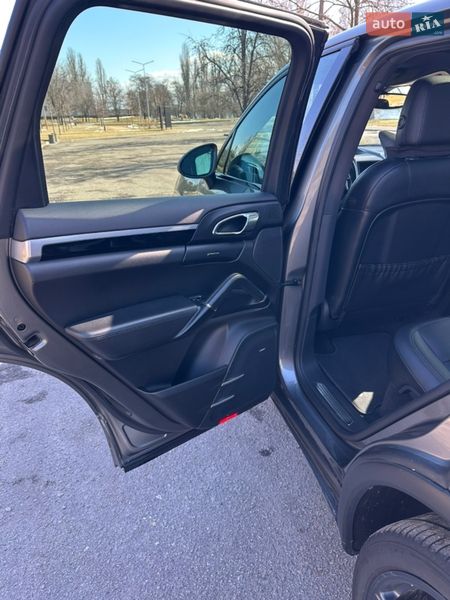 Позашляховик / Кросовер Porsche Cayenne 2015 в Кременчуці