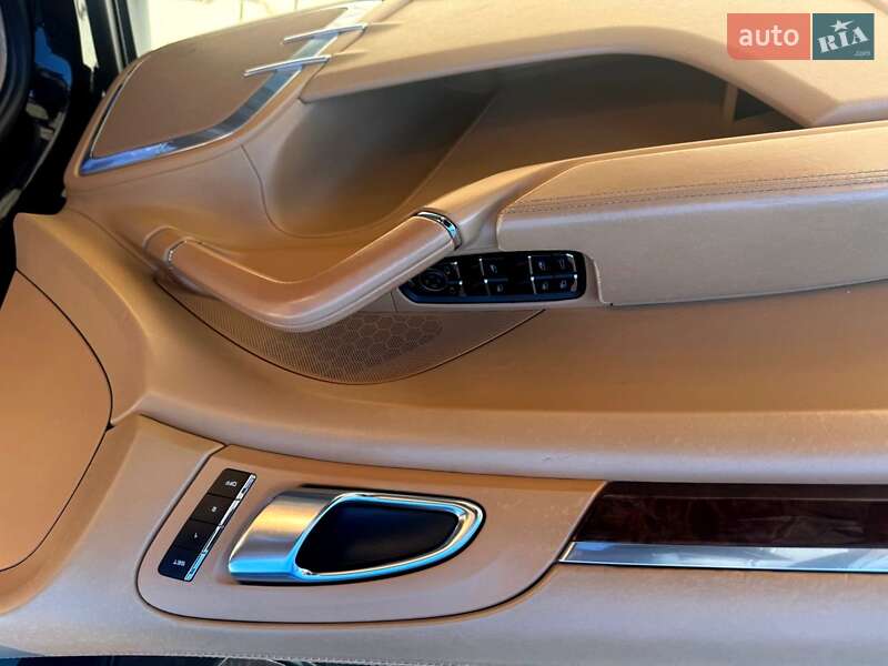 Внедорожник / Кроссовер Porsche Cayenne 2010 в Хмельницком