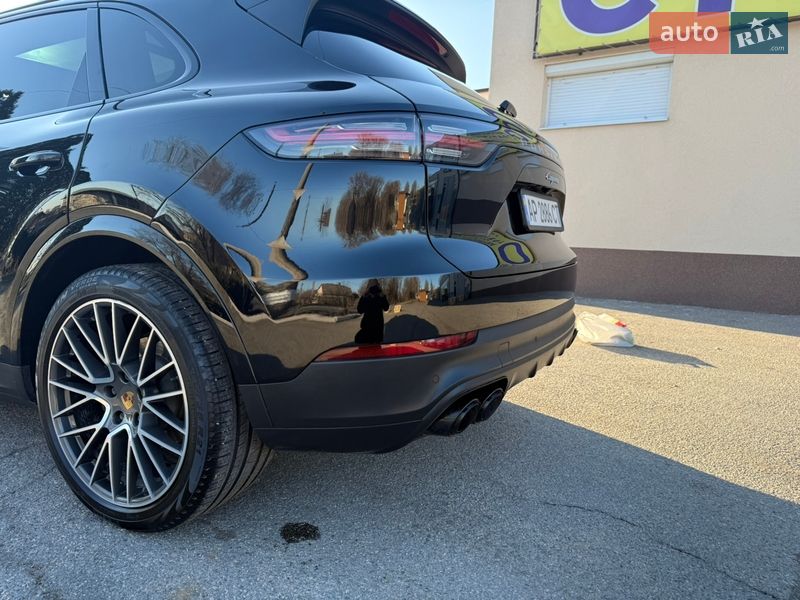 Внедорожник / Кроссовер Porsche Cayenne 2019 в Запорожье
