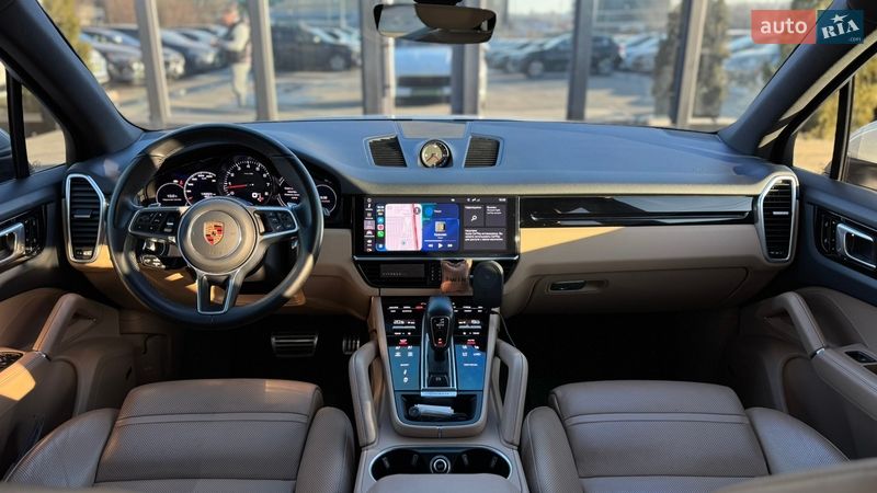 Внедорожник / Кроссовер Porsche Cayenne 2018 в Киеве