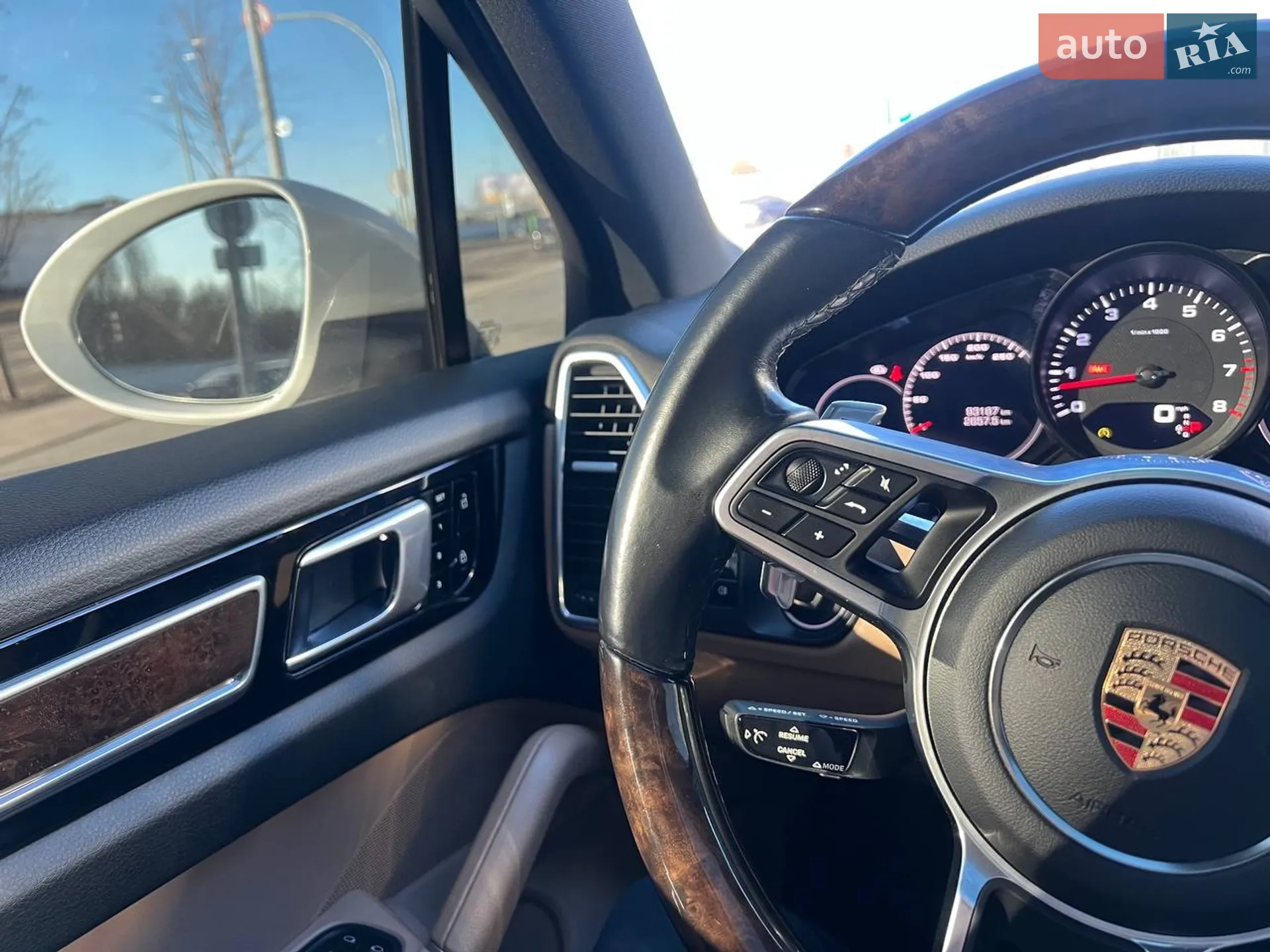 2019 Porsche Cayenne - мініатюра 38