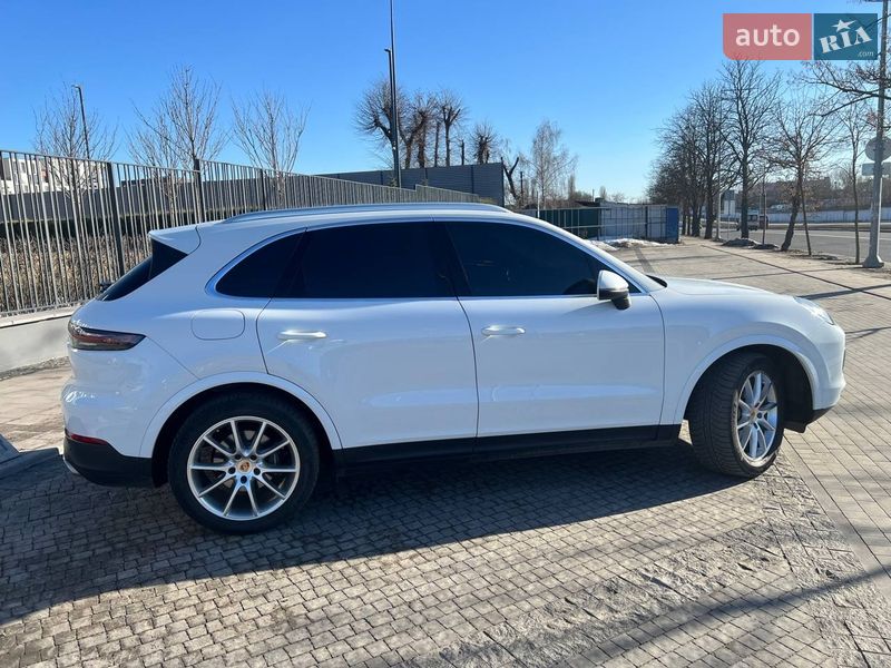 Позашляховик / Кросовер Porsche Cayenne 2019 в Києві