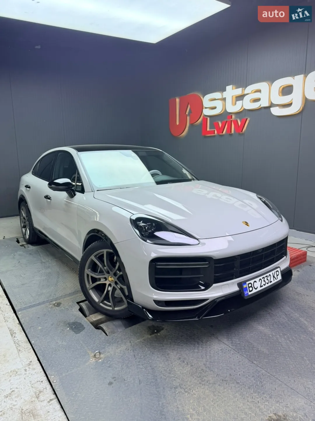 2022 Porsche Cayenne - мініатюра 2