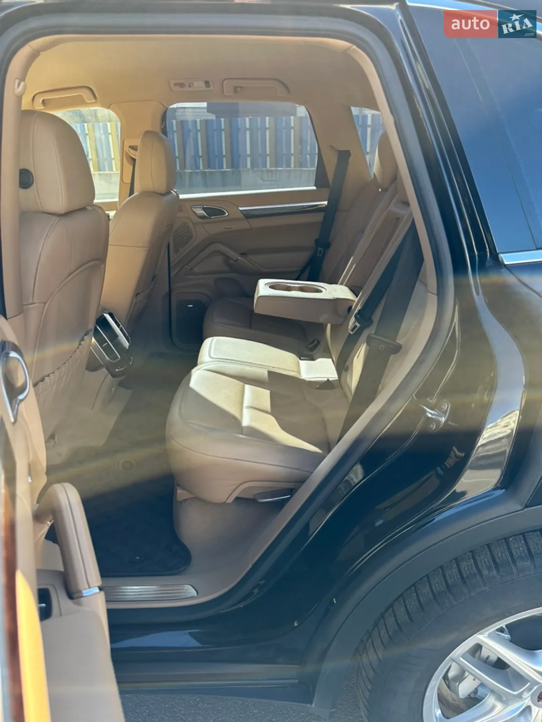 2013 Porsche Cayenne - мініатюра 23