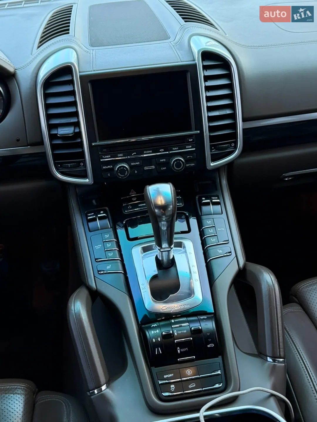 2010 Porsche Cayenne - мініатюра 30