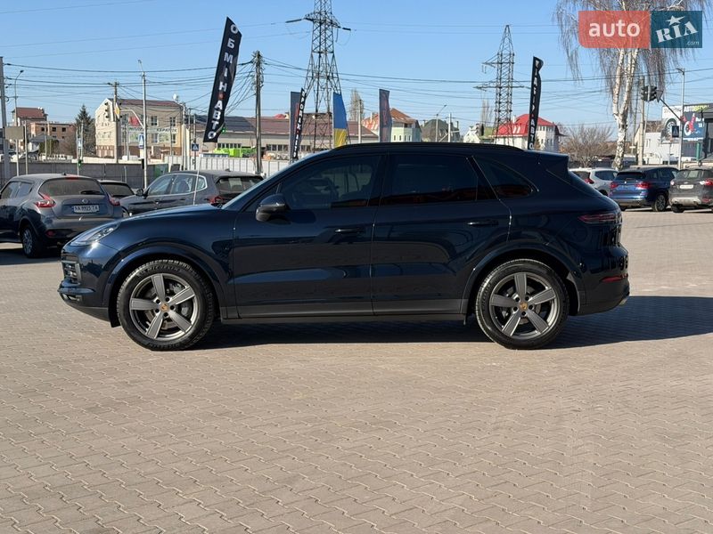Внедорожник / Кроссовер Porsche Cayenne 2018 в Киеве