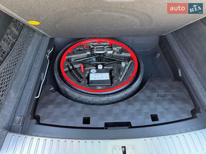 Внедорожник / Кроссовер Porsche Cayenne 2018 в Киеве