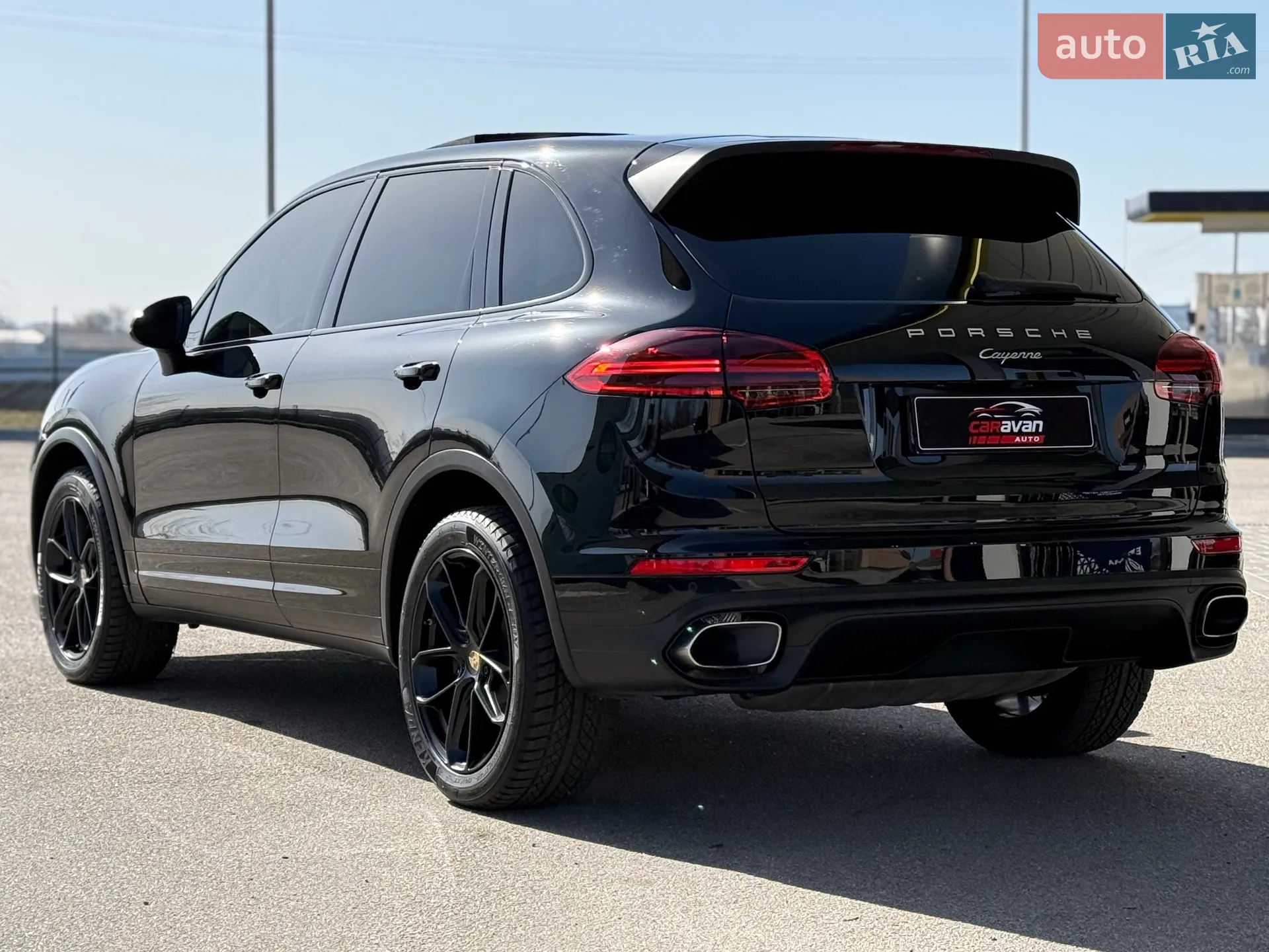 2016 Porsche Cayenne - мініатюра 12