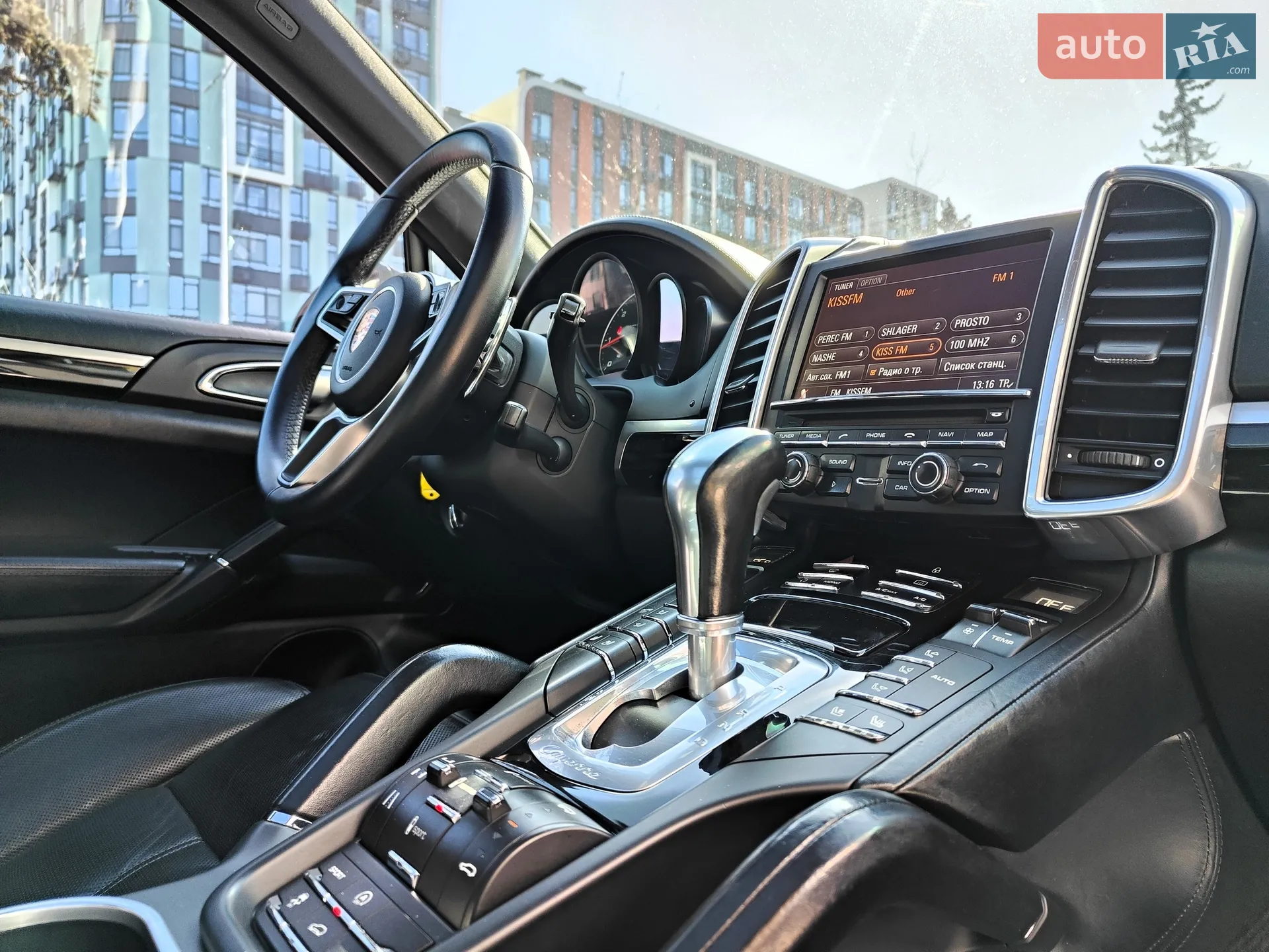 2012 Porsche Cayenne - мініатюра 53
