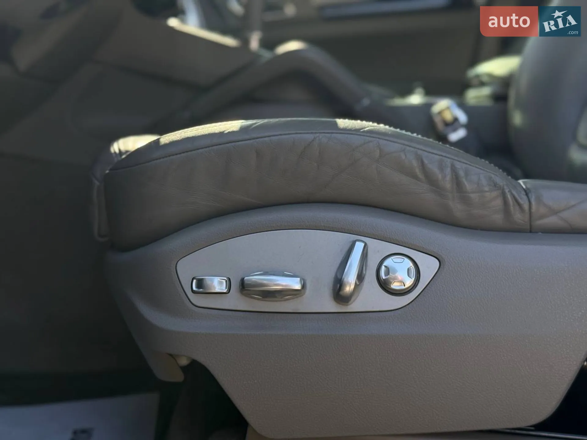 2013 Porsche Cayenne - мініатюра 11