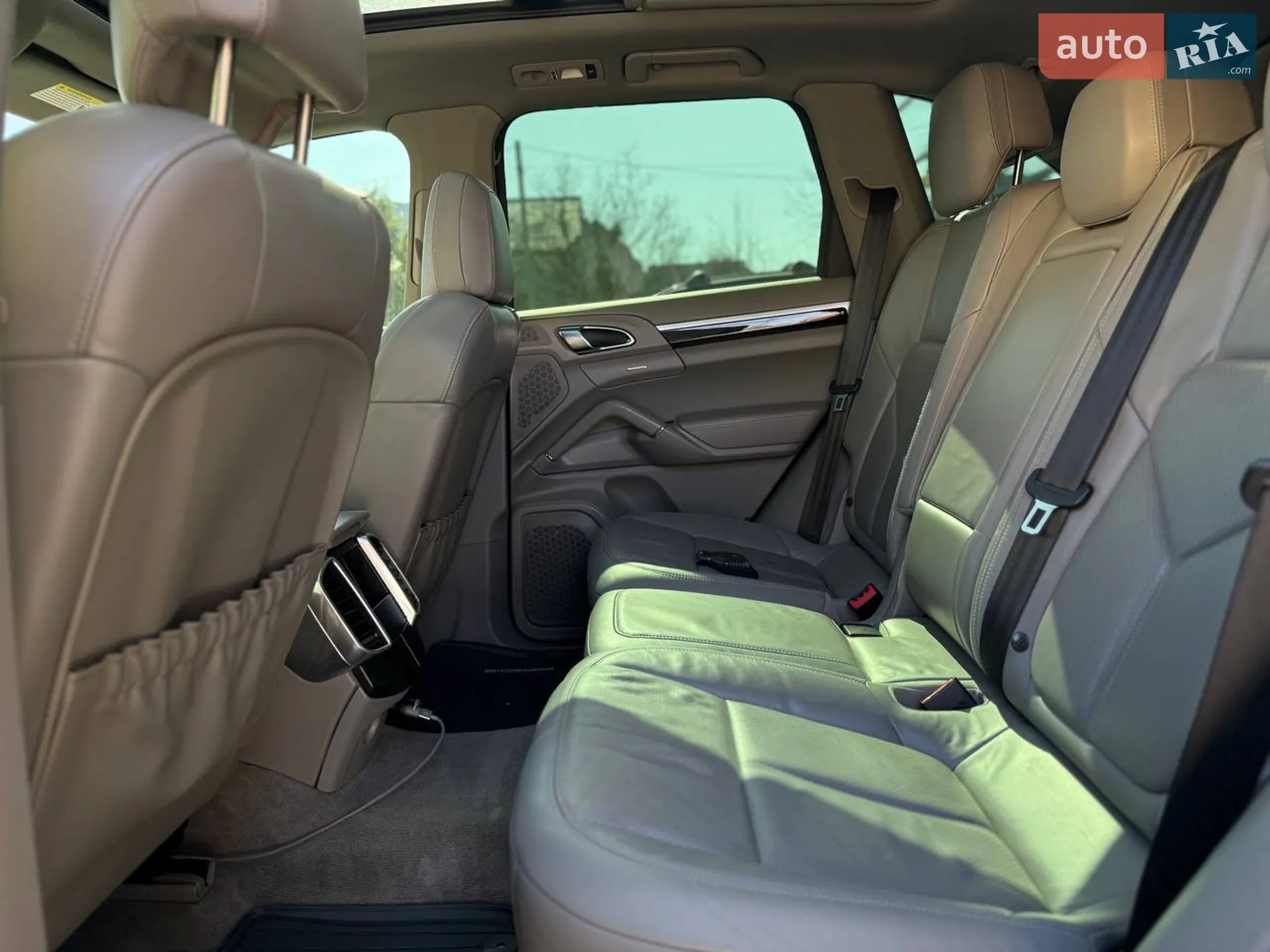 2013 Porsche Cayenne - мініатюра 23