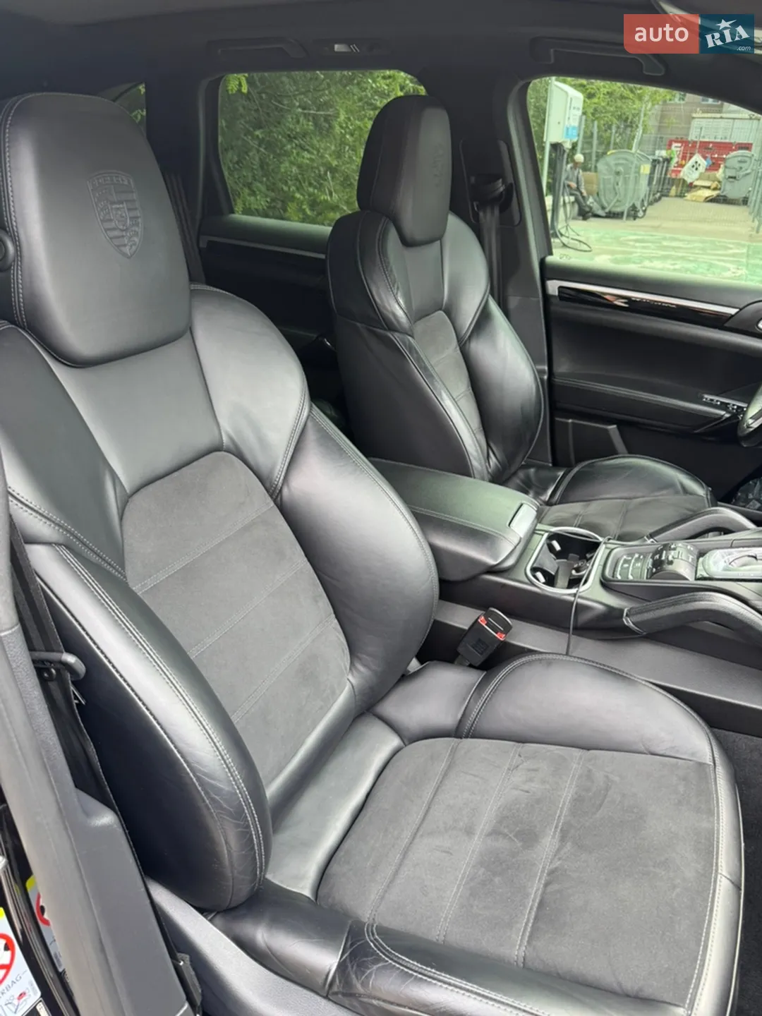 2016 Porsche Cayenne - мініатюра 26