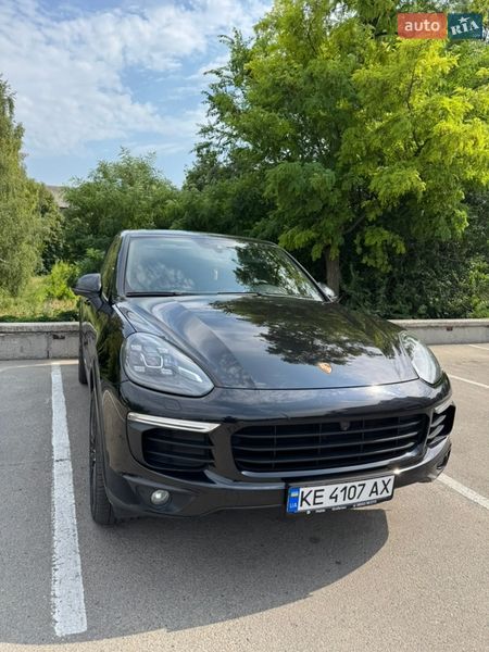 Внедорожник / Кроссовер Porsche Cayenne 2016 в Днепре