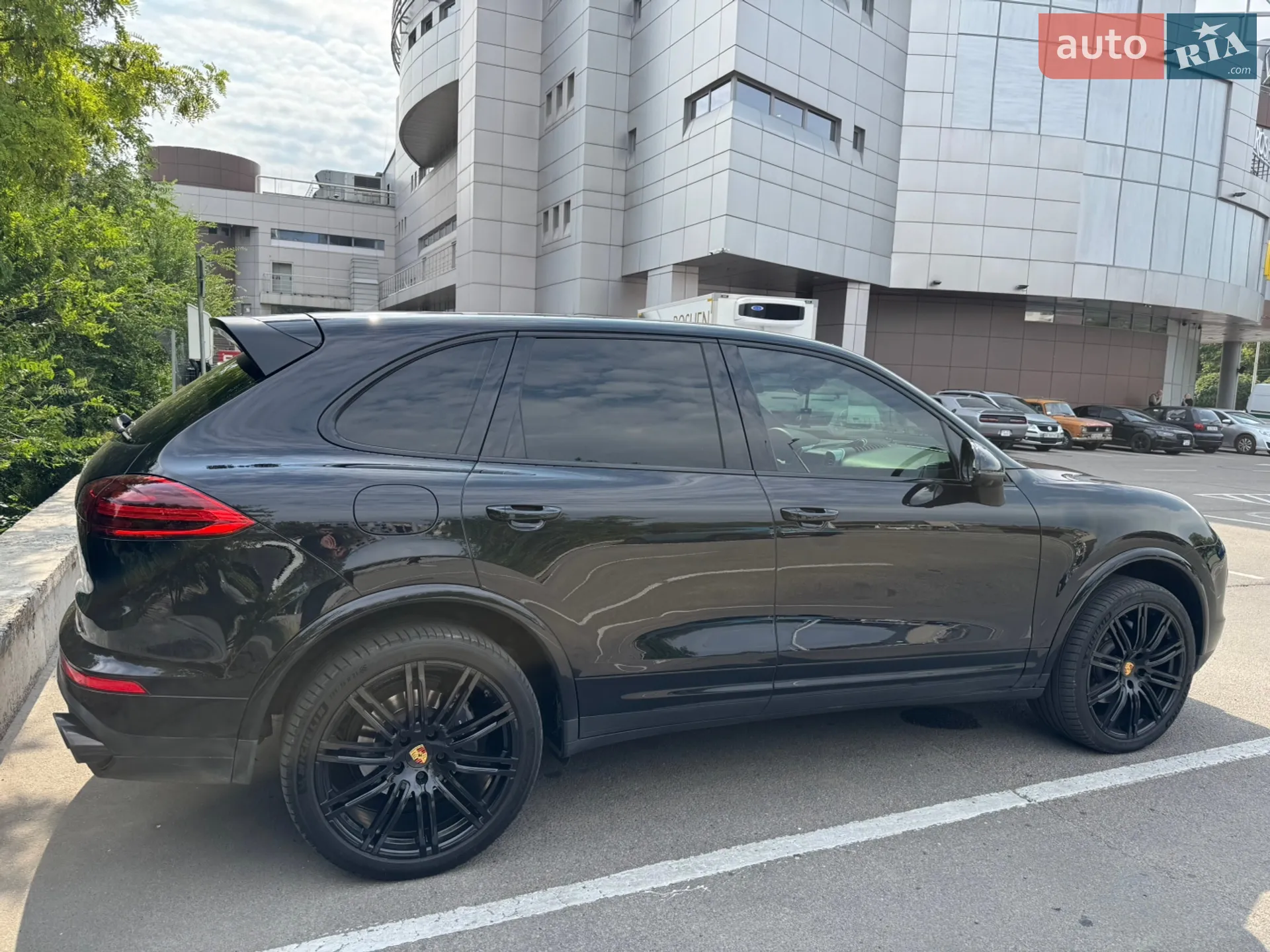 2016 Porsche Cayenne - мініатюра 44