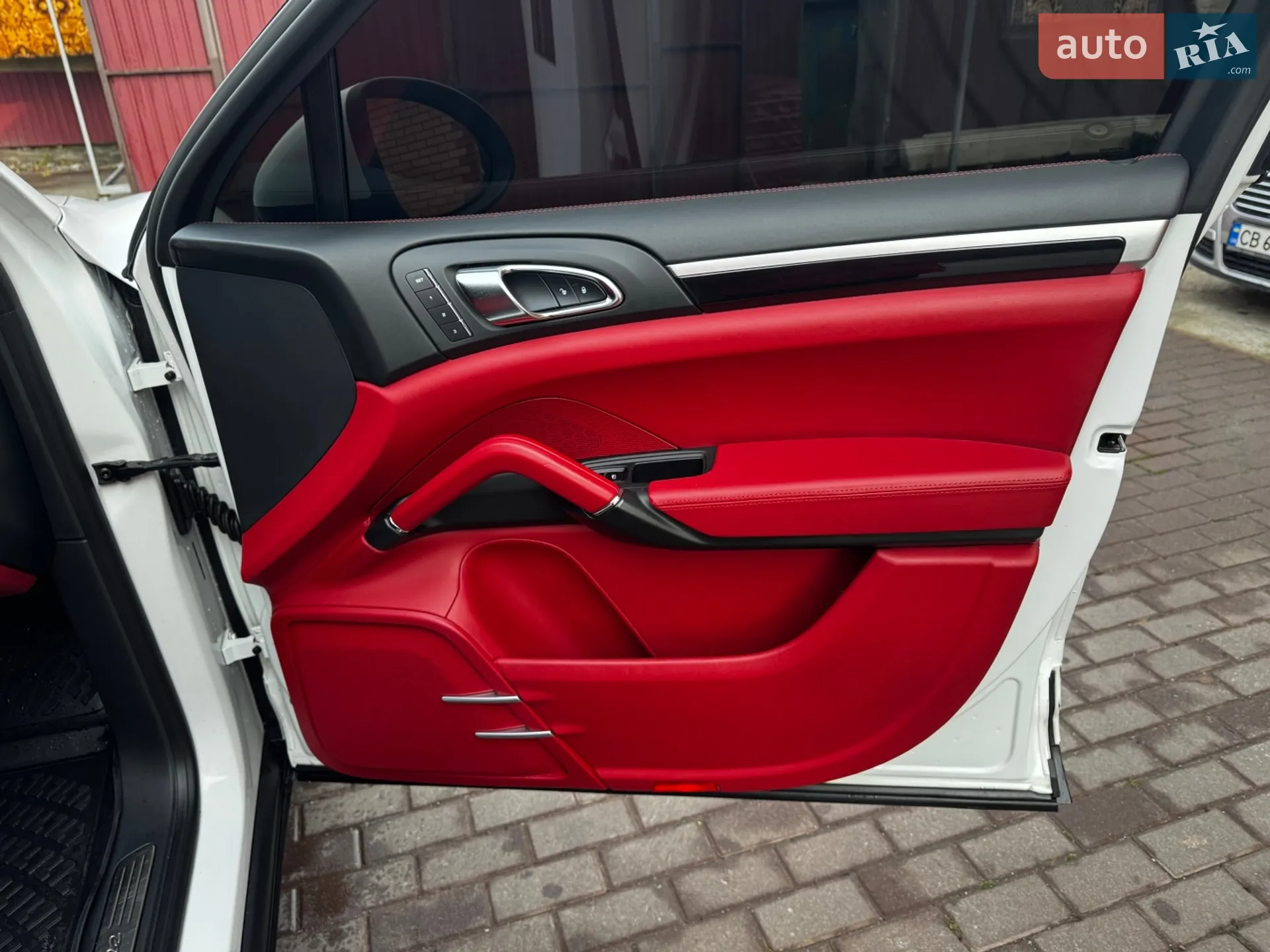 2013 Porsche Cayenne - мініатюра 34