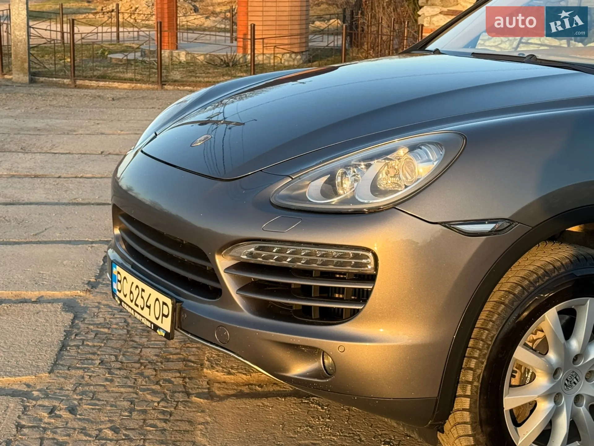 2010 Porsche Cayenne - мініатюра 36
