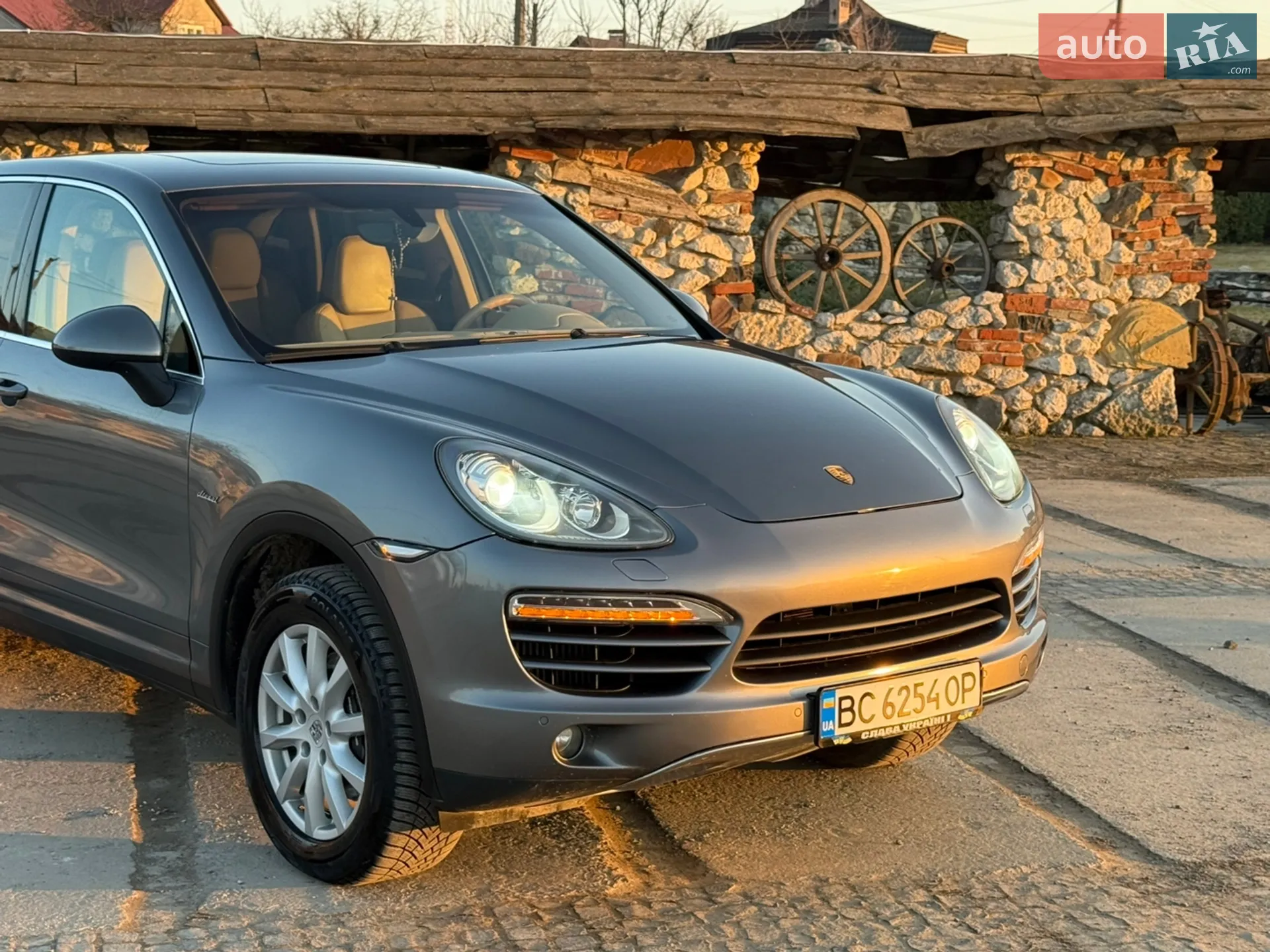 2010 Porsche Cayenne - мініатюра 4