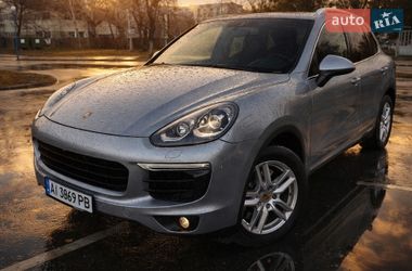 Внедорожник / Кроссовер Porsche Cayenne 2016 в Черновцах
