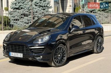 Внедорожник / Кроссовер Porsche Cayenne 2013 в Киеве