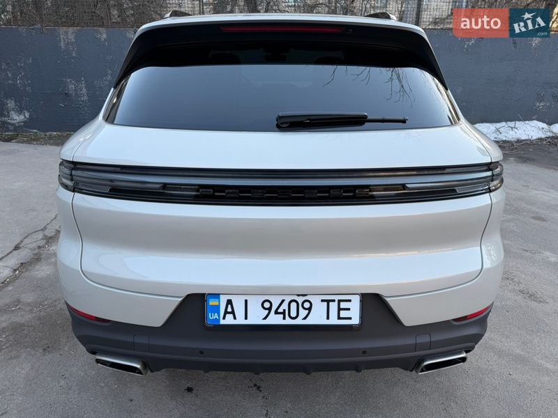 Внедорожник / Кроссовер Porsche Cayenne 2023 в Киеве
