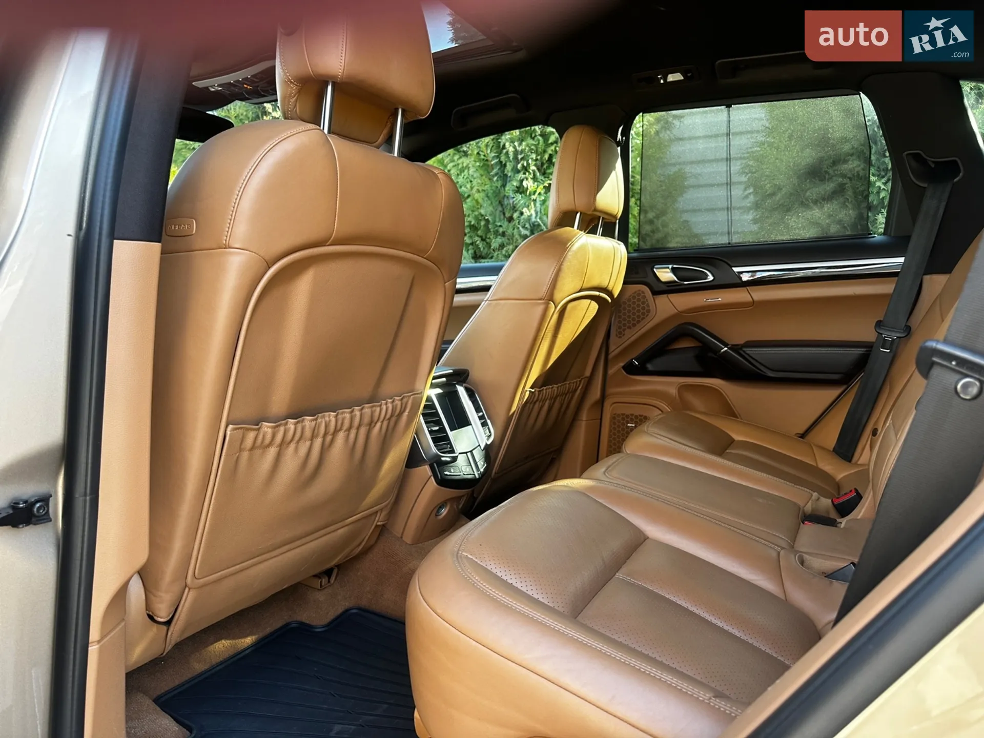 2016 Porsche Cayenne - мініатюра 24