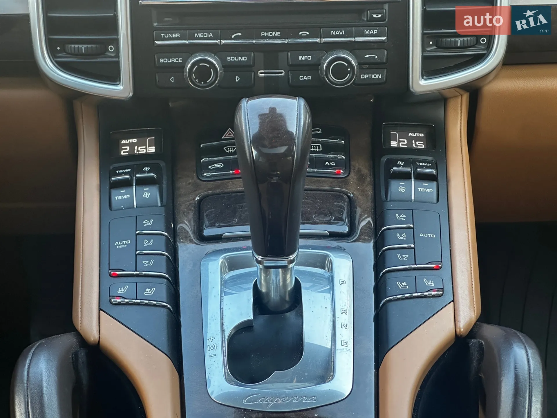2016 Porsche Cayenne - мініатюра 29