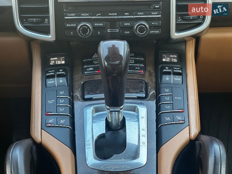Позашляховик / Кросовер Porsche Cayenne 2016 в Львові
