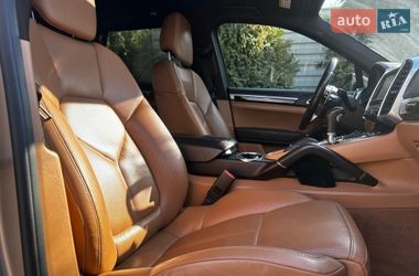 Позашляховик / Кросовер Porsche Cayenne 2016 в Львові