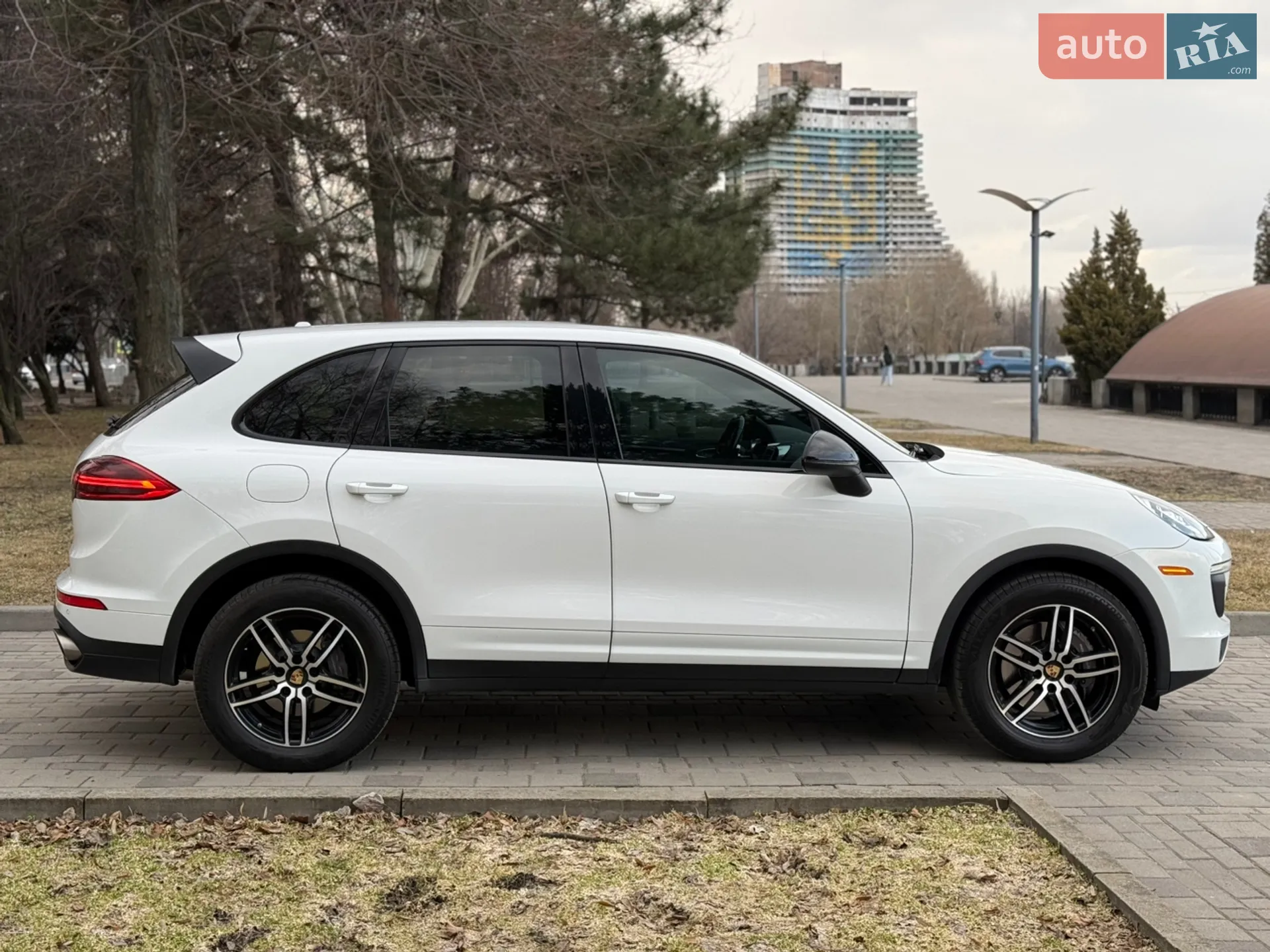2017 Porsche Cayenne - мініатюра 24