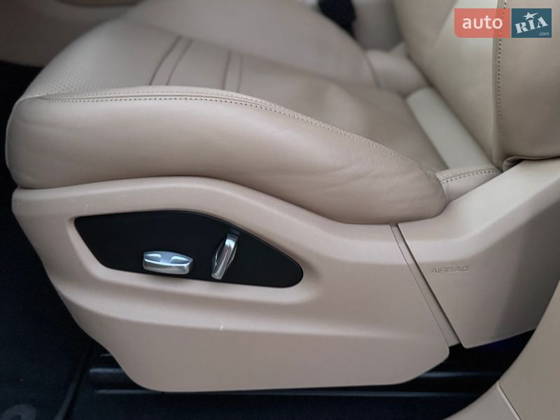 Внедорожник / Кроссовер Porsche Cayenne 2020 в Киеве