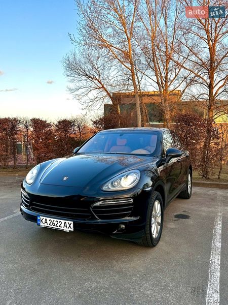 Внедорожник / Кроссовер Porsche Cayenne 2013 в Киеве