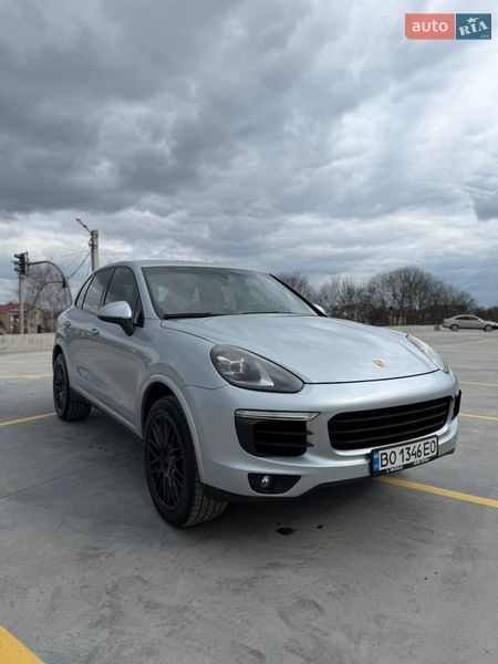 Внедорожник / Кроссовер Porsche Cayenne 2016 в Тернополе