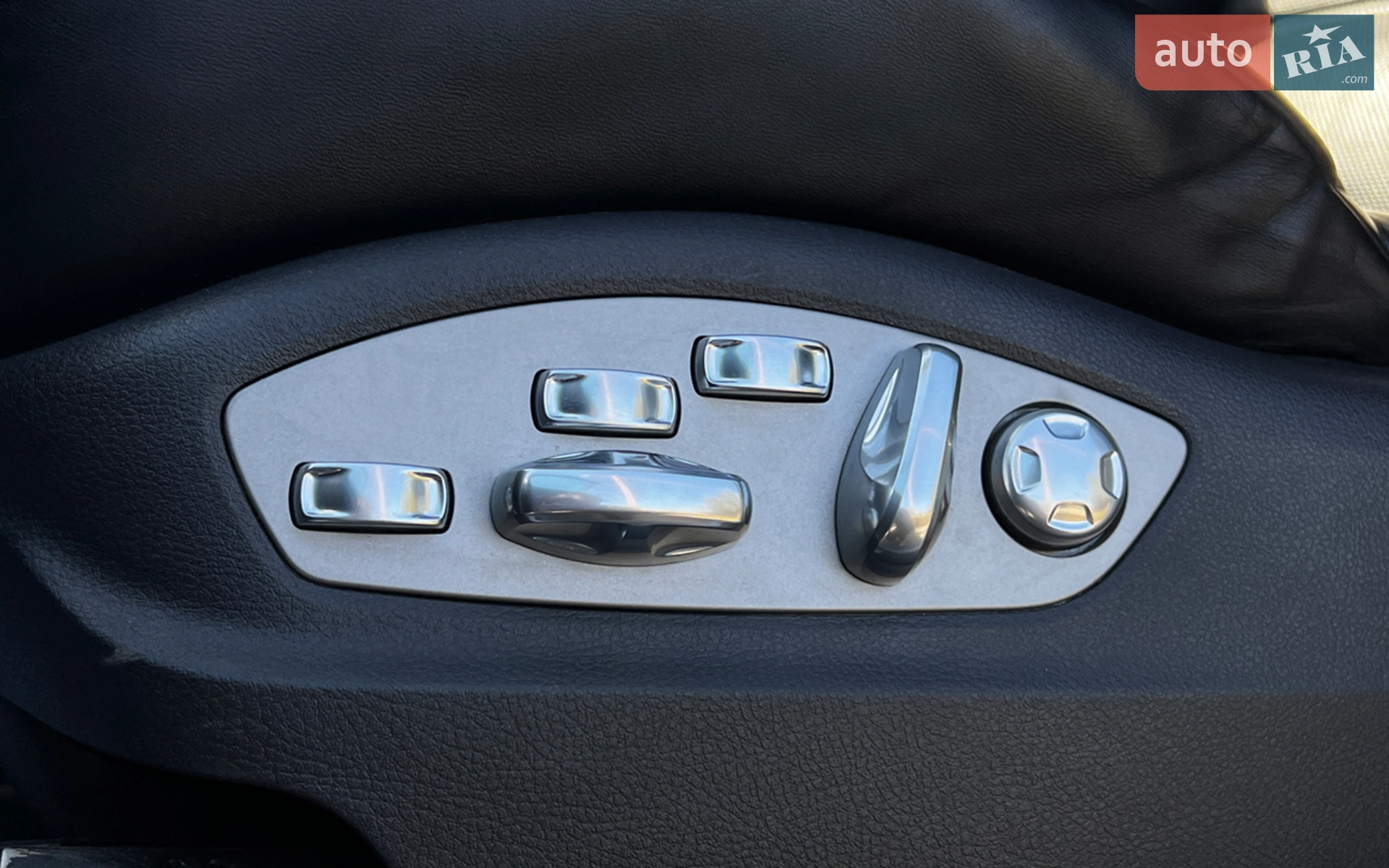 2014 Porsche Cayenne - мініатюра 24