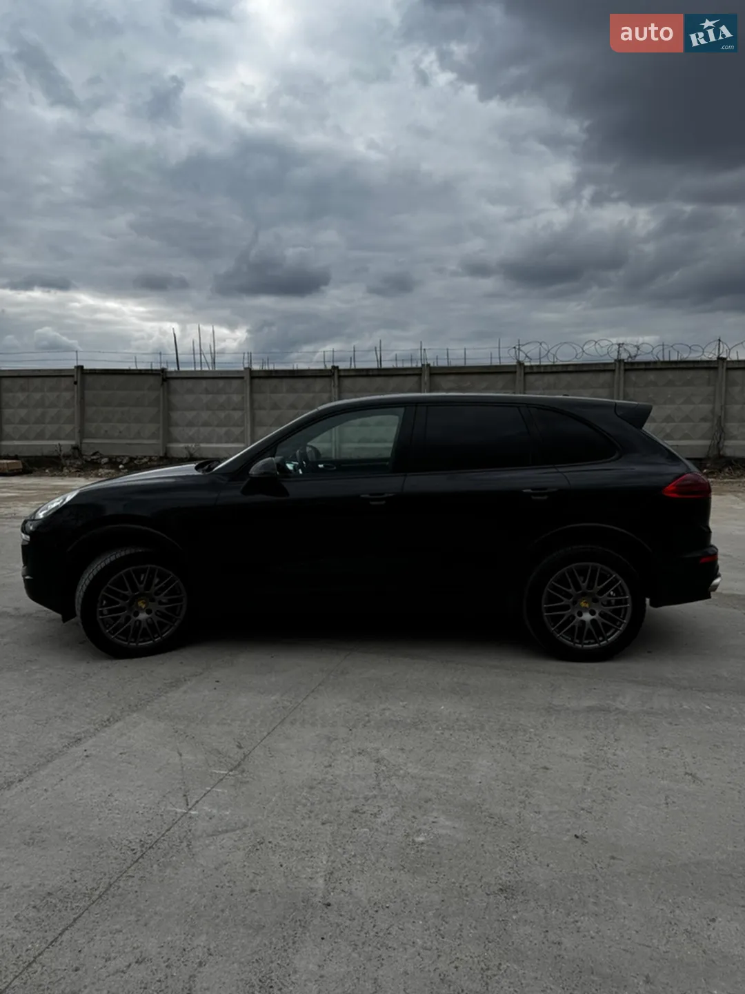 2016 Porsche Cayenne - мініатюра 9