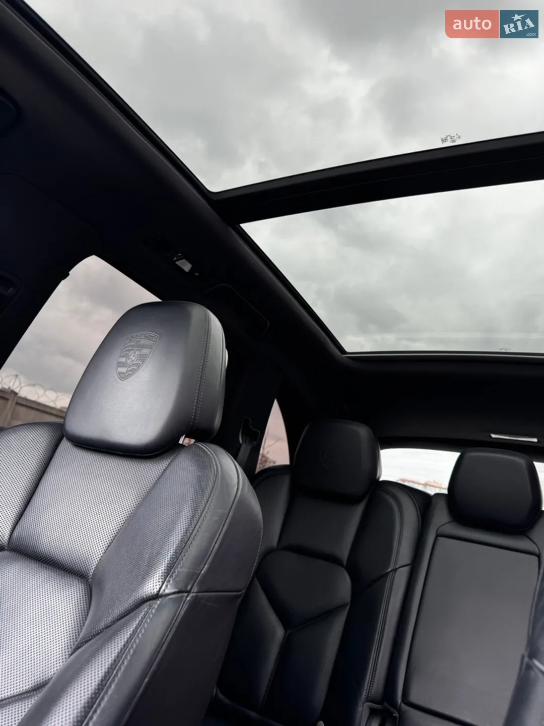 2016 Porsche Cayenne - мініатюра 37