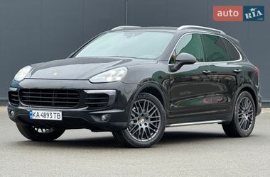 Внедорожник / Кроссовер Porsche Cayenne 2016 в Киеве