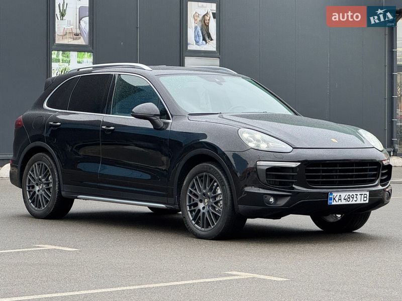 Позашляховик / Кросовер Porsche Cayenne 2016 в Києві